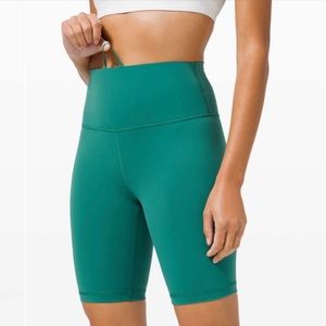 Lululemon green/blue bike shorts